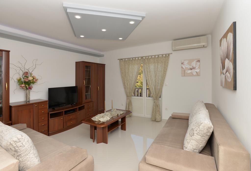 Ivana Apartments Makarska Exterior photo