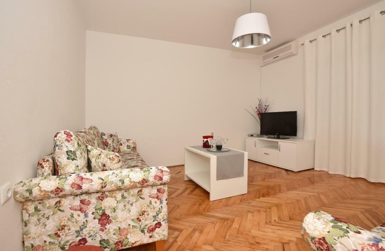 Ivana Apartments Makarska Exterior photo