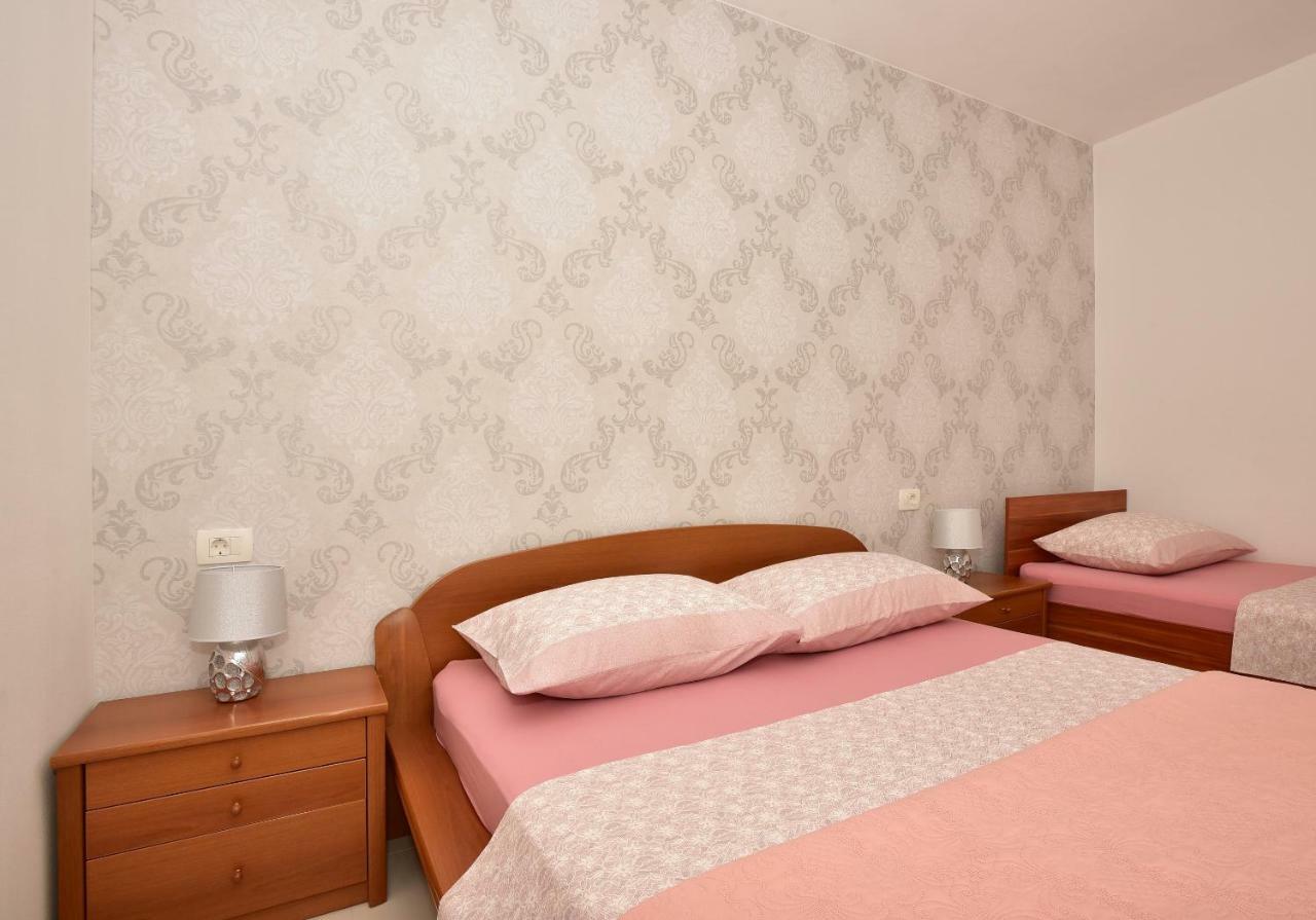 Ivana Apartments Makarska Exterior photo