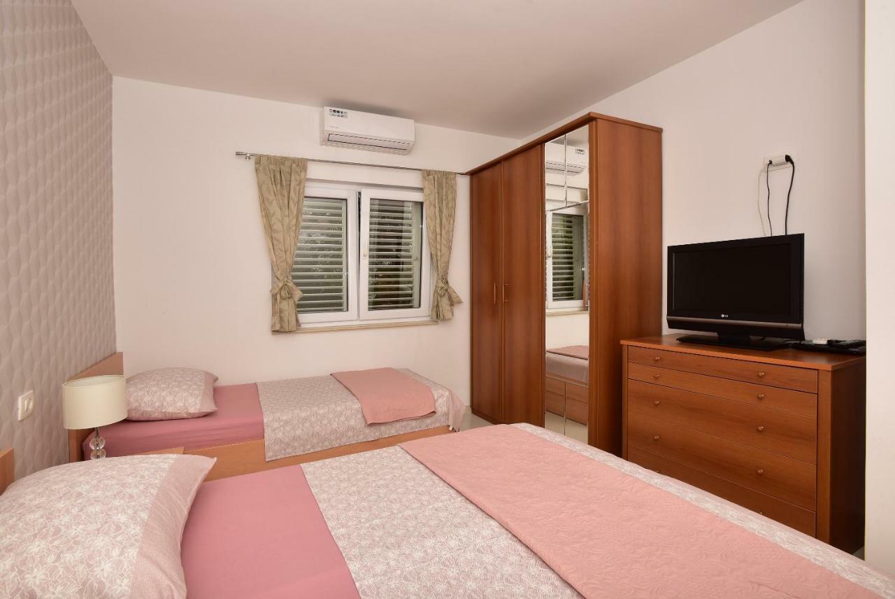 Ivana Apartments Makarska Exterior photo